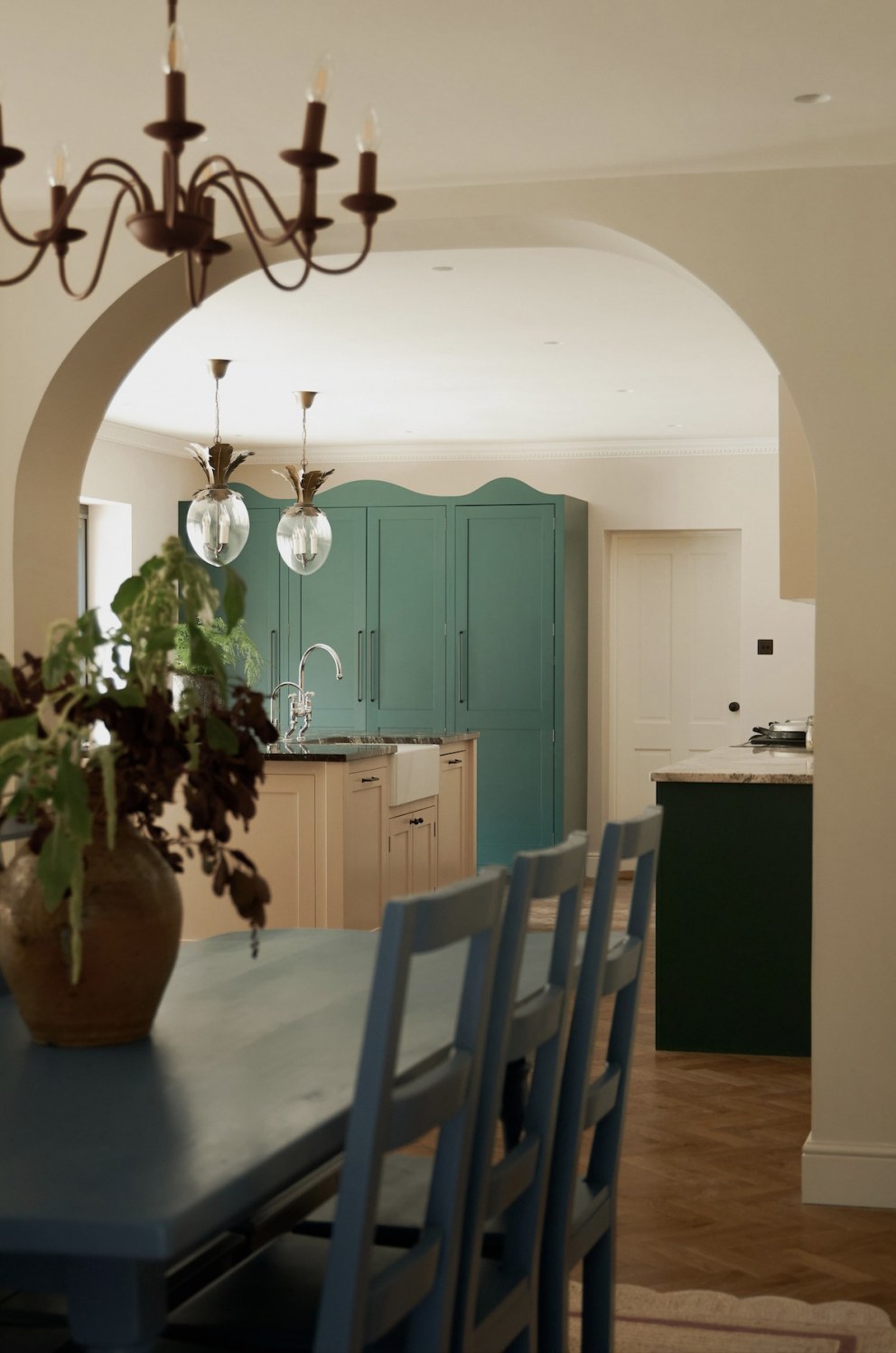 Cotswolds Family Home | Kitchen | Interior Designers